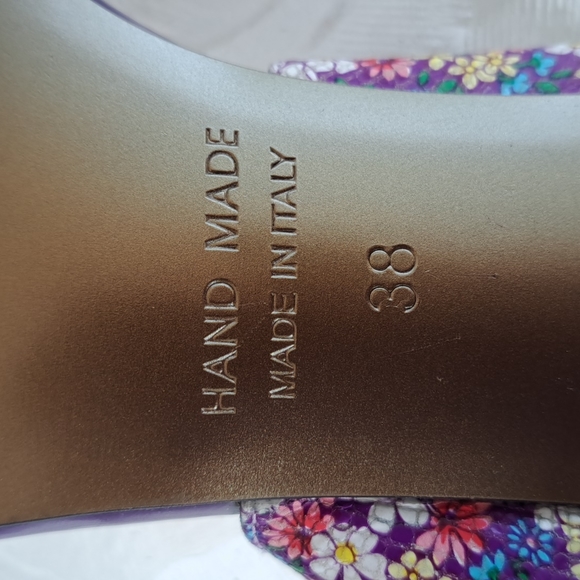 FELLINI Handmade Ankle Strap Sandals - Picture 7 of 9